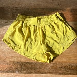 HottyHot Shorts size6 2.5”